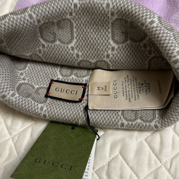 Gucci beanie hat new with tags unisex reversible - Picture 3 of 4